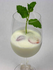 Organic Loose Leaf Green Tea - Cream Smoothie With Strawberries and Mint Leaves